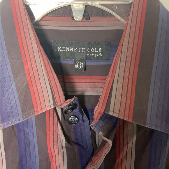 Kenneth Cole button down Shirt - Picture 2 of 3